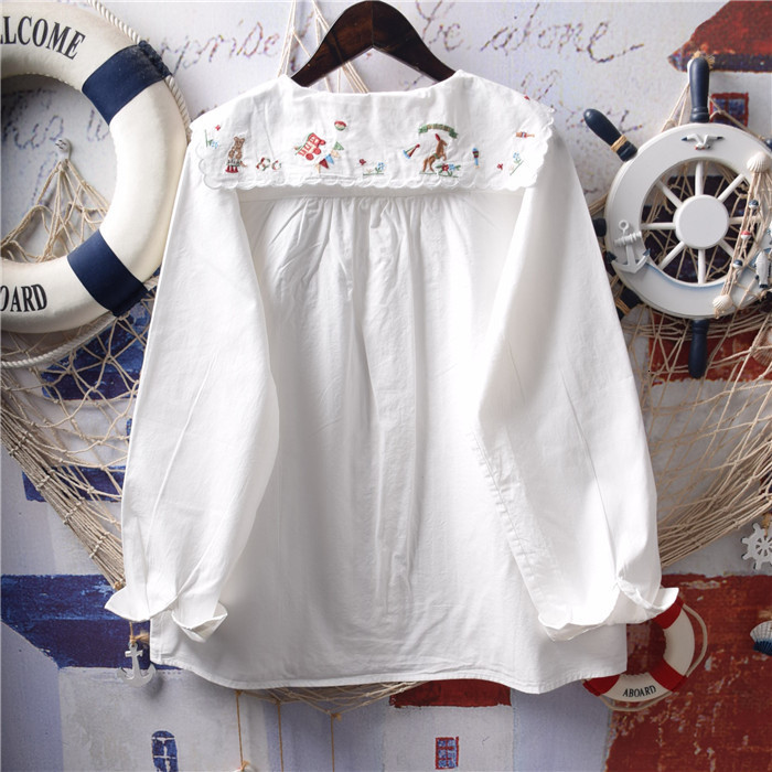 Women's Blouses Shirts Japanese style Sen girl shirt literary embroidery Peter Pan collar loose cotton white shirt for women 230406