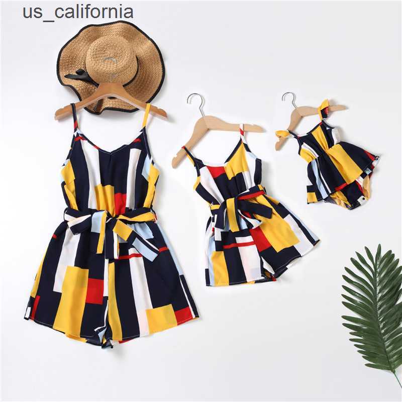 Family Matching Outfits Family Set Mother Daughter Matching Dresses Mom Baby V-Neck Suspender Skirt Mommy And Me Clothes Suit Fashion Women Girls Dress W0309, Green
Family Matching Outfits Family Set Mother Daughter Matching Dresses Mom Baby V-Neck Suspender Skirt Mommy And Me Clothes Suit Fashion Women Girls Dress W0309, Green