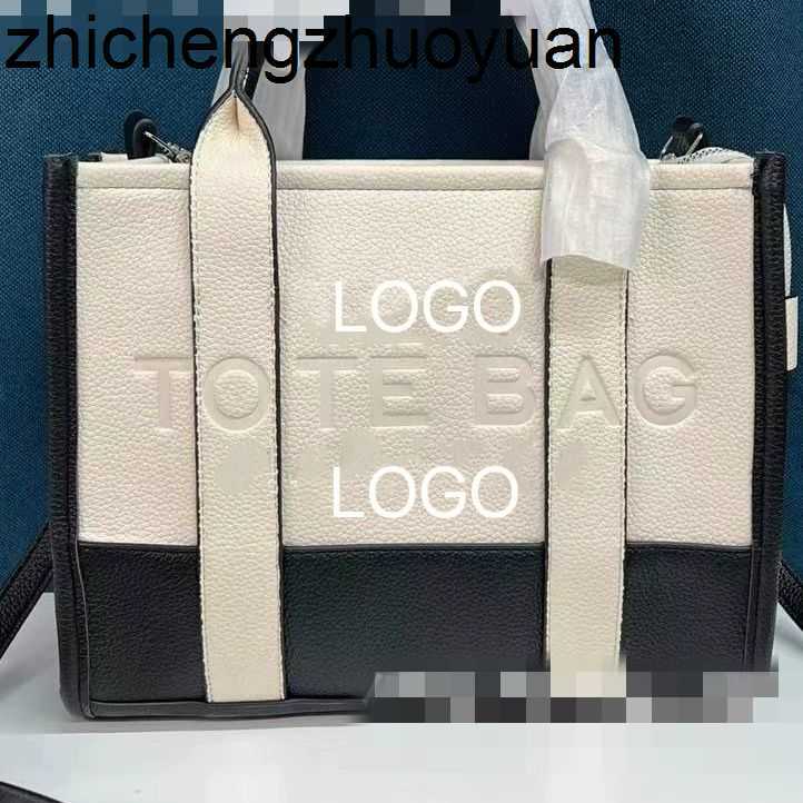 designer new Single shoulder bags Women's portable Tote bag cross-body embossed ToteBag Women's fashion brand bag, Blue
designer new Single shoulder bags Women's portable Tote bag cross-body embossed ToteBag Women's fashion brand bag, Blue