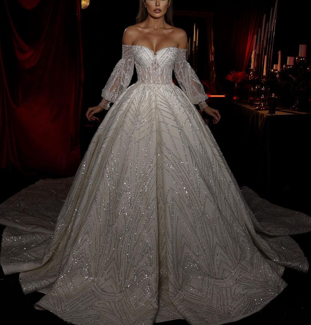 Sparkly Ball Gown Wedding Dresses Long Sleeves V Neck Sequins Appliques Beaded Ruffles 3D Lace Lace-up Bridal Gowns Formal Dress Plus Size Custom Made