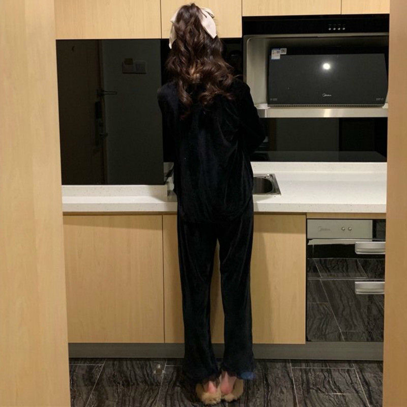 Women's Sleepwear Women Pajama Sets Pleuche Sexy Lace Retro Patchwork Elegant Sleep Wear Female Loose Soft Simple Long Sleeves Sleeping Clothes 2