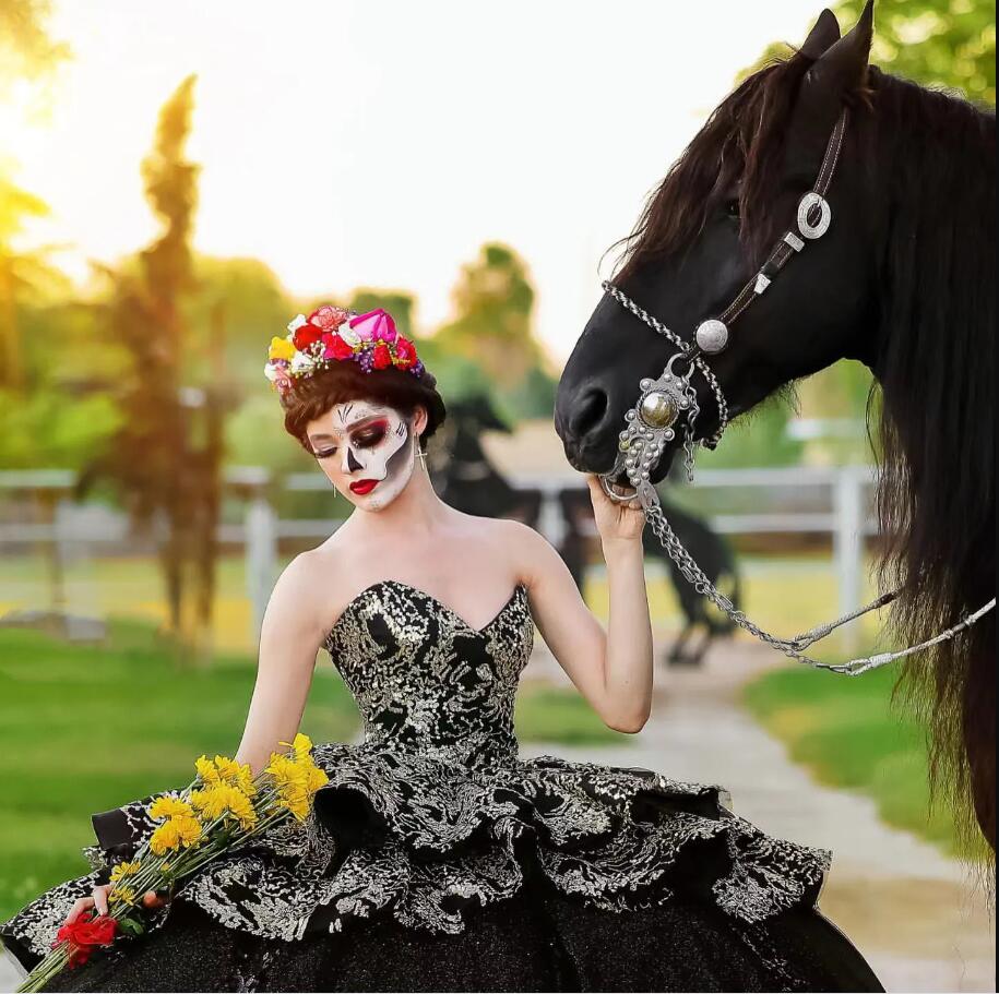 Sparkly Vintage Black Quinceanera Dresses Mexico Sequined Appliques Sweetheart Lace-up Birthday Sweet 16 Dress Vestidos De 15