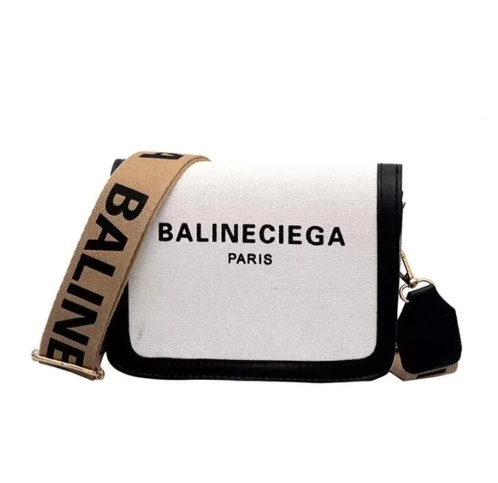 Bag Summer Women Purse and Handbags 2023 New Fashion Casual Small Square Bags Unique Designer Shoulder Messenger Bags, White
Bag Summer Women Purse and Handbags 2023 New Fashion Casual Small Square Bags Unique Designer Shoulder Messenger Bags, White