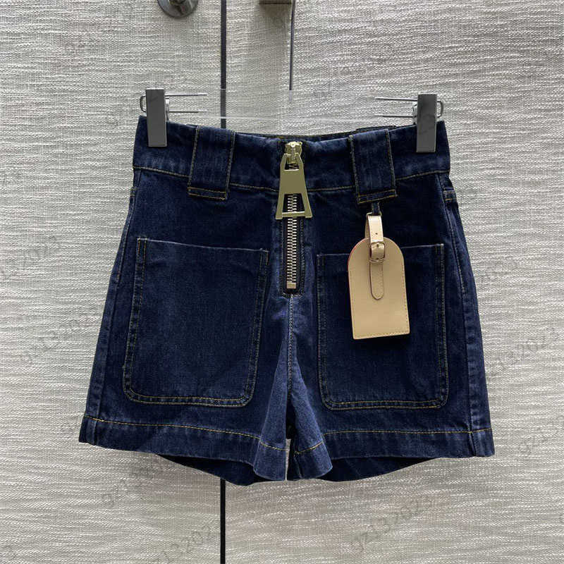 Brand Skirts Custom Leather Tag Hanging Bag Design Fashion Skirt Imported Organic Cotton Denim Fabric Silhouette Skirts Womens Clothing Designer
Brand Skirts Custom Leather Tag Hanging Bag Design Fashion Skirt Imported Organic Cotton Denim Fabric Silhouette Skirts Womens Clothing Designer