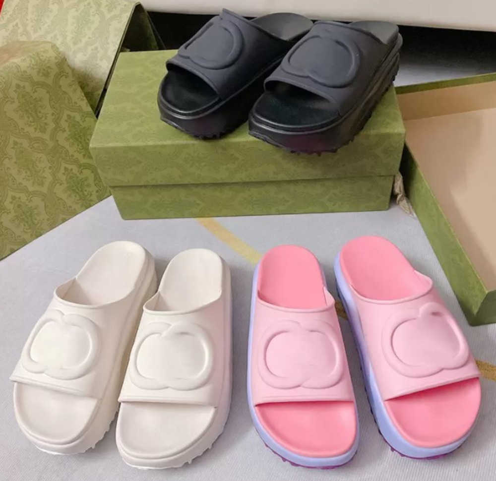 Women Slippers Men Thick Bottom Sandals Lady Fashion Embroidered Printed Canvas Girls Platform Wedge Rainbows Sandal Middle Heel Rubber Casual Shoes NO354
Women Slippers Men Thick Bottom Sandals Lady Fashion Embroidered Printed Canvas Girls Platform Wedge Rainbows Sandal Middle Heel Rubber Casual Shoes NO354