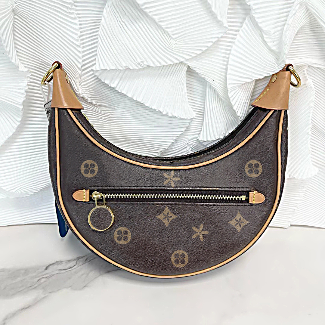 Hobo M81098 Genuine Leather zipper flower handbag Bag clutch tote Metal chain crossbody woman half moon Designer shoulder Bags Luxury leather Fashion, Pink
Hobo M81098 Genuine Leather zipper flower handbag Bag clutch tote Metal chain crossbody woman half moon Designer shoulder Bags Luxury leather Fashion, Pink