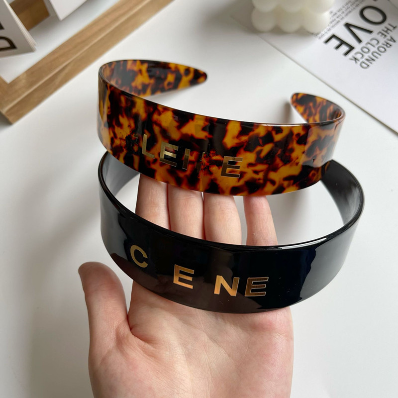 ce luxury brand r vintage headbands fashion Japen style letters brown designer headband accessories
ce luxury brand r vintage headbands fashion Japen style letters brown designer headband accessories