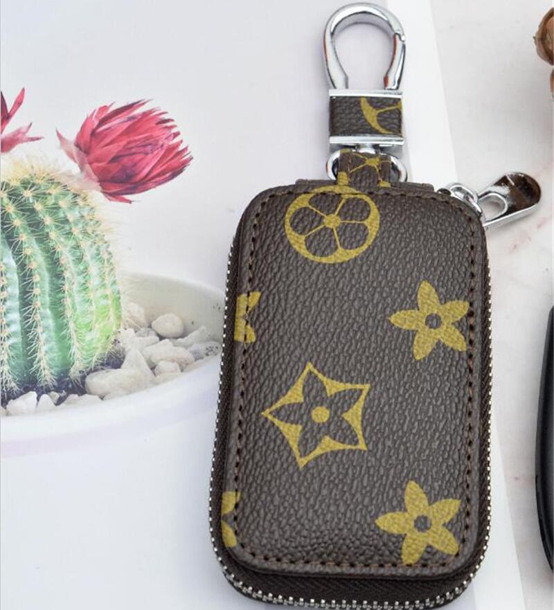 Bag Keychains Car Keys Holder Key Rings Black Plaid Brown Flower PU Leather Pendant Keyrings Charms for Men Women Gifts Fashion Design Pouches
Bag Keychains Car Keys Holder Key Rings Black Plaid Brown Flower PU Leather Pendant Keyrings Charms for Men Women Gifts Fashion Design Pouches