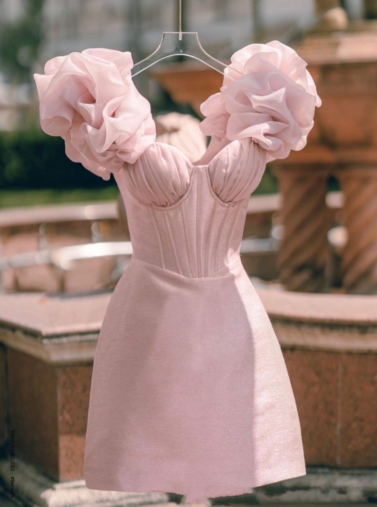 2023 Pink Short Homecoming Cocktail Dress Sweetheart Ruffles Prom Party Gowns Backless Sexy Club Wear Robe De Soriee