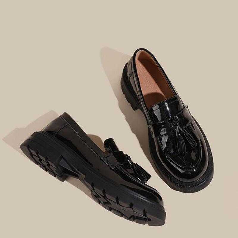 Dress Shoes English Style Low Heel Black Shoes Women Tassel Patent Leather Loafers Shoes For Women
Dress Shoes English Style Low Heel Black Shoes Women Tassel Patent Leather Loafers Shoes For Women