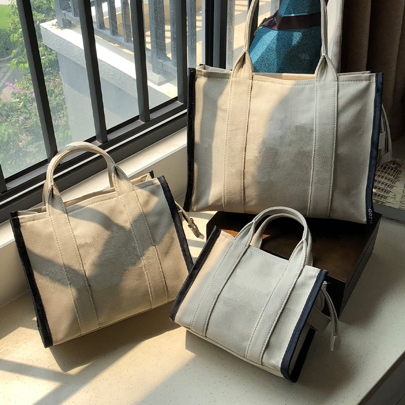 High-quality handbag women's bag big designer one shoulder bag Shopping bag jacquard canvas commuting bag casual everything portable crossbody bag Tote bag
High-quality handbag women's bag big designer one shoulder bag Shopping bag jacquard canvas commuting bag casual everything portable crossbody bag Tote bag