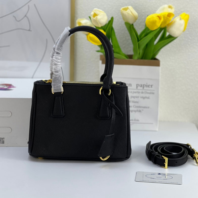 Women's Bag Underarm Bag Handbag Shoulder Bag Fashion Shopping Satchel Leather Bottle Bottle Crossbody Bag Luxury Designer Purse Envelope Purse Size: Long 20 Black, White
Women's Bag Underarm Bag Handbag Shoulder Bag Fashion Shopping Satchel Leather Bottle Bottle Crossbody Bag Luxury Designer Purse Envelope Purse Size: Long 20 Black, White