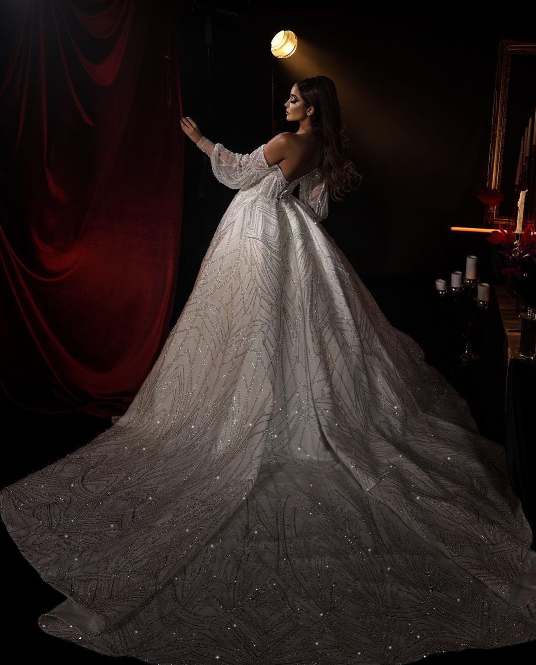 Sparkly Ball Gown Wedding Dresses Long Sleeves V Neck Sequins Appliques Beaded Ruffles 3D Lace Lace-up Bridal Gowns Formal Dress Plus Size Custom Made