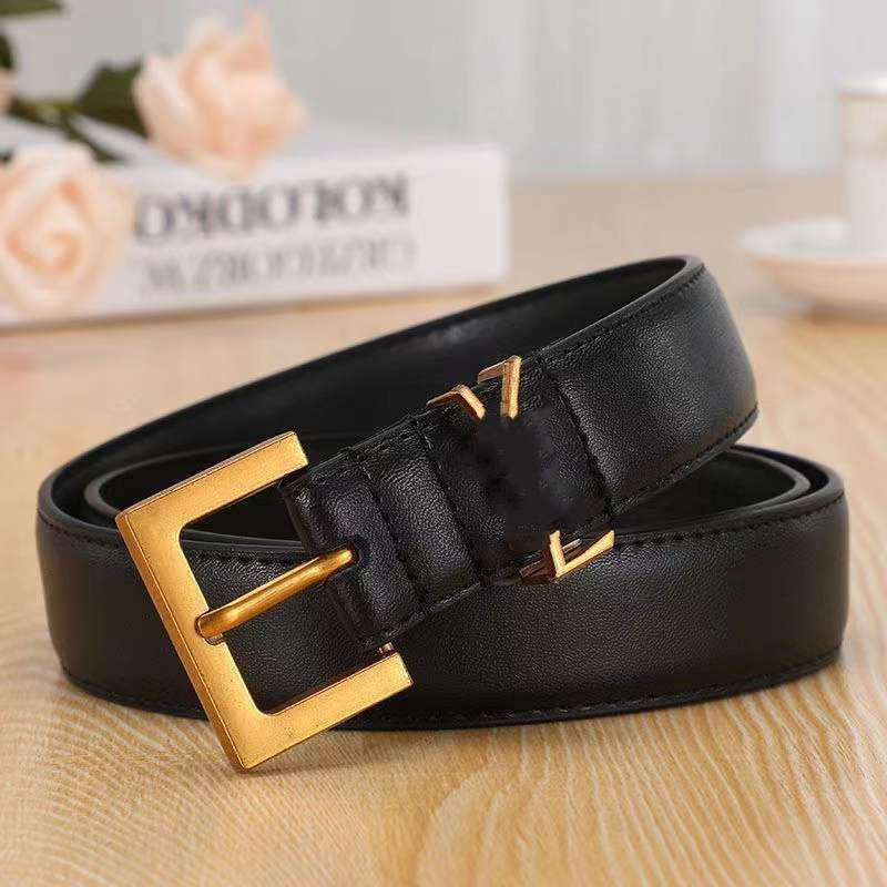 Fashion Brand Women Men Designer Belts Women Mens Casual Letter Smooth Buckle Luxury Belt with Cowhide Leather 2023, With box
Fashion Brand Women Men Designer Belts Women Mens Casual Letter Smooth Buckle Luxury Belt with Cowhide Leather 2023, With box