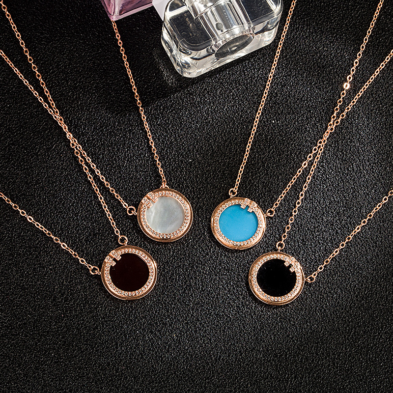 s925 Sterling silver round brand necklace European and American personality everything natural stone white friary letter double T pendant
s925 Sterling silver round brand necklace European and American personality everything natural stone white friary letter double T pendant