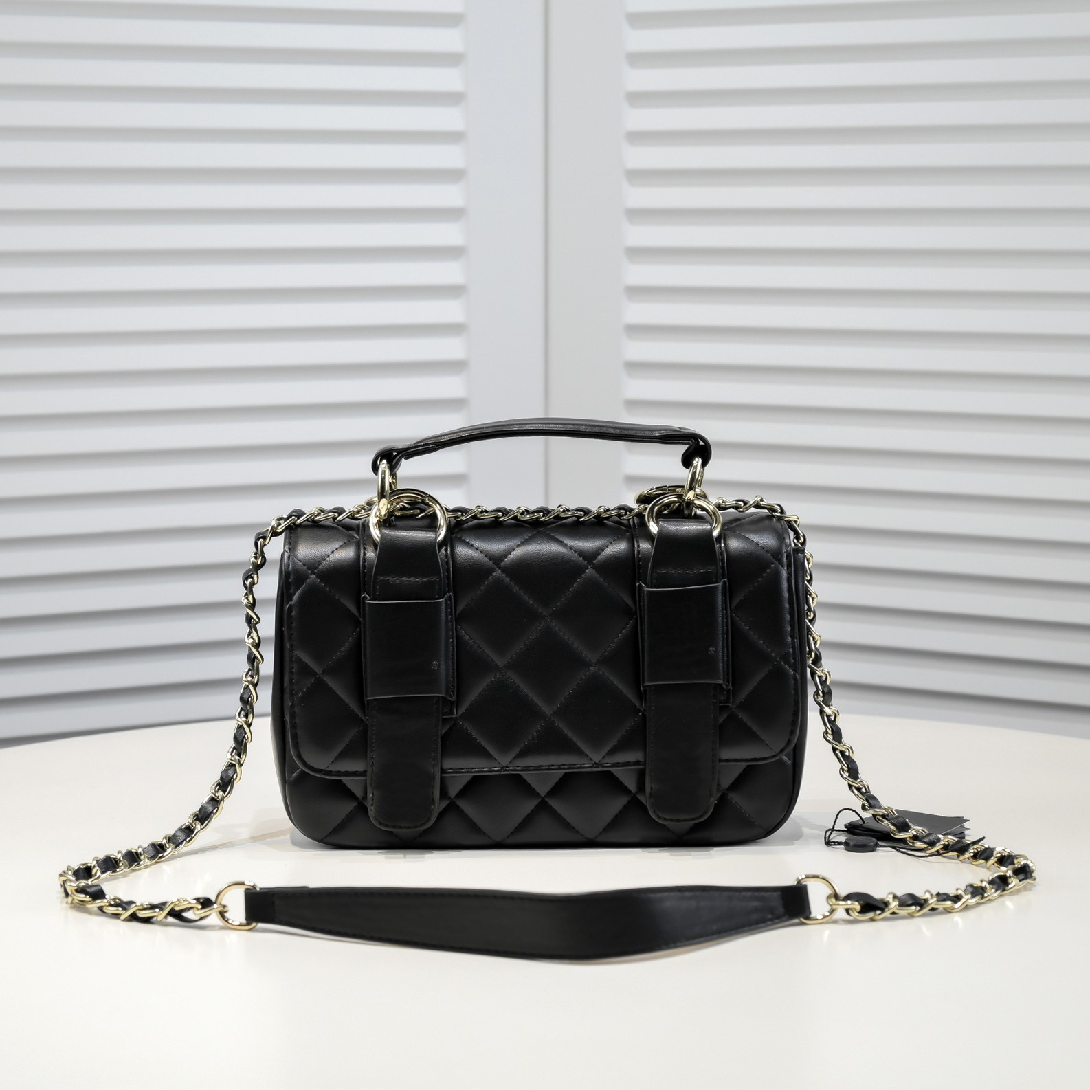 Designer Bag 7A Quality Luxury Designer Retro Style Messenger Handbags Women Fashion Flap, Black
Designer Bag 7A Quality Luxury Designer Retro Style Messenger Handbags Women Fashion Flap, Black
