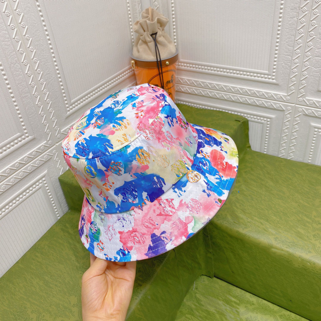 Designers hats luxurys Women sun hat quality summer beach casual hat temperament hundred take solid color Letter cap Seaside travel sunhat very nice 3 colous, Red
Designers hats luxurys Women sun hat quality summer beach casual hat temperament hundred take solid color Letter cap Seaside travel sunhat very nice 3 colous, Red
