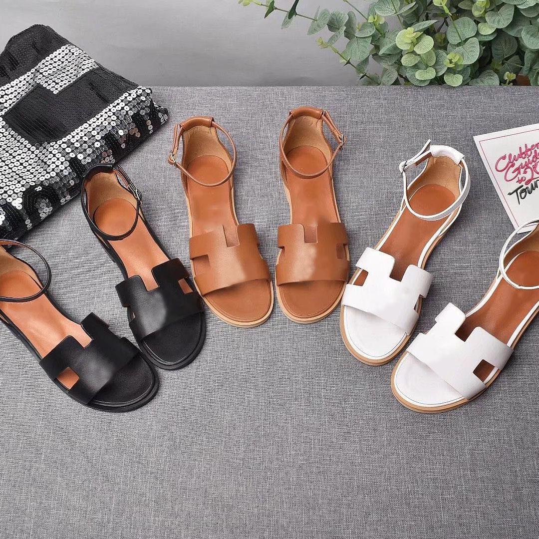 Designer Shoes Women Santorini Sandals Calfskin Leather High Heel Classic Legend Sandal Casual Flat Wedge Heel Shoe With Box Top Quality, Color 4
Designer Shoes Women Santorini Sandals Calfskin Leather High Heel Classic Legend Sandal Casual Flat Wedge Heel Shoe With Box Top Quality, Color 4