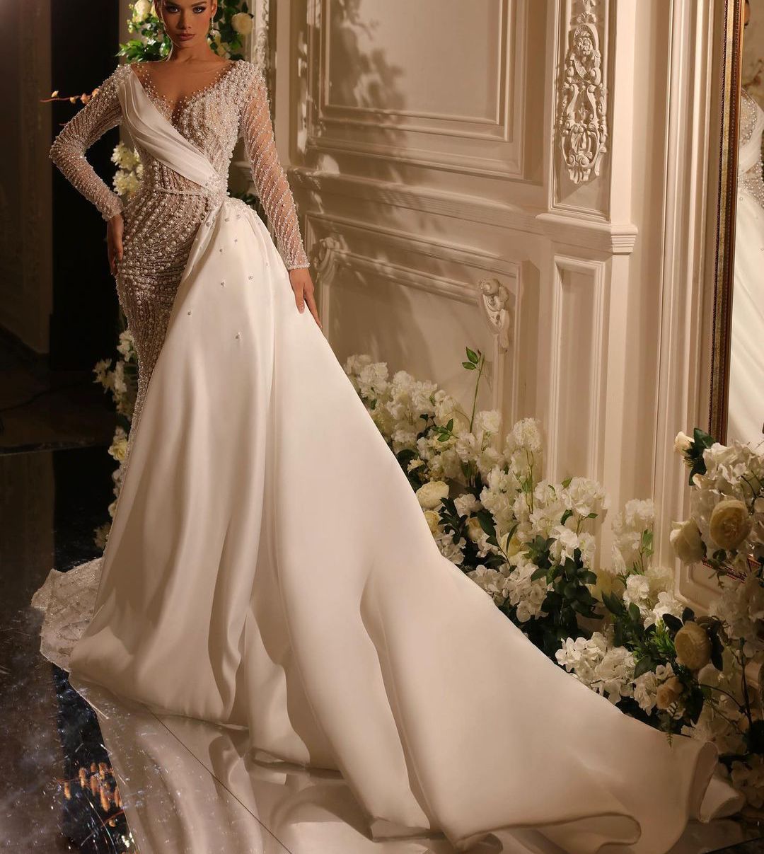 Mermaid Wedding Dresses Long Sleeves V Neck Appliques Sequins Beaded or Length 3D Lace Pearls Detachable Train Bridal Gowns Custom Made abiti da sposa