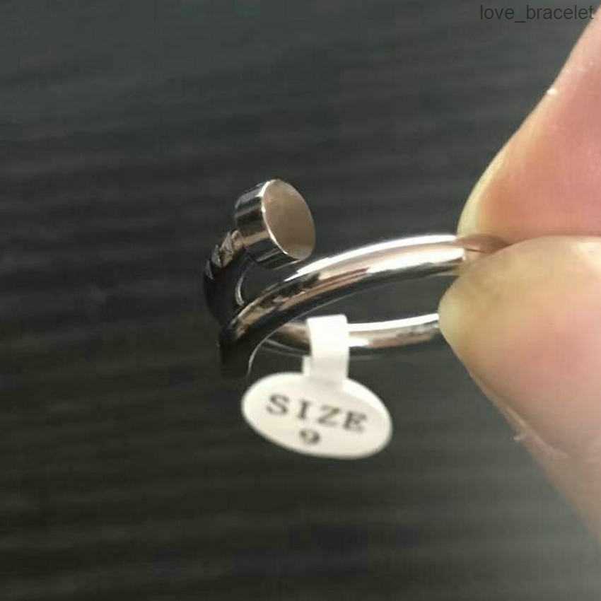 Designer Love Ring Luxury Jewelry Nail Rings For Women Men Titanium Steel Alloy Gold-Plated Process Fashion Accessories Never Fade
Designer Love Ring Luxury Jewelry Nail Rings For Women Men Titanium Steel Alloy Gold-Plated Process Fashion Accessories Never Fade
