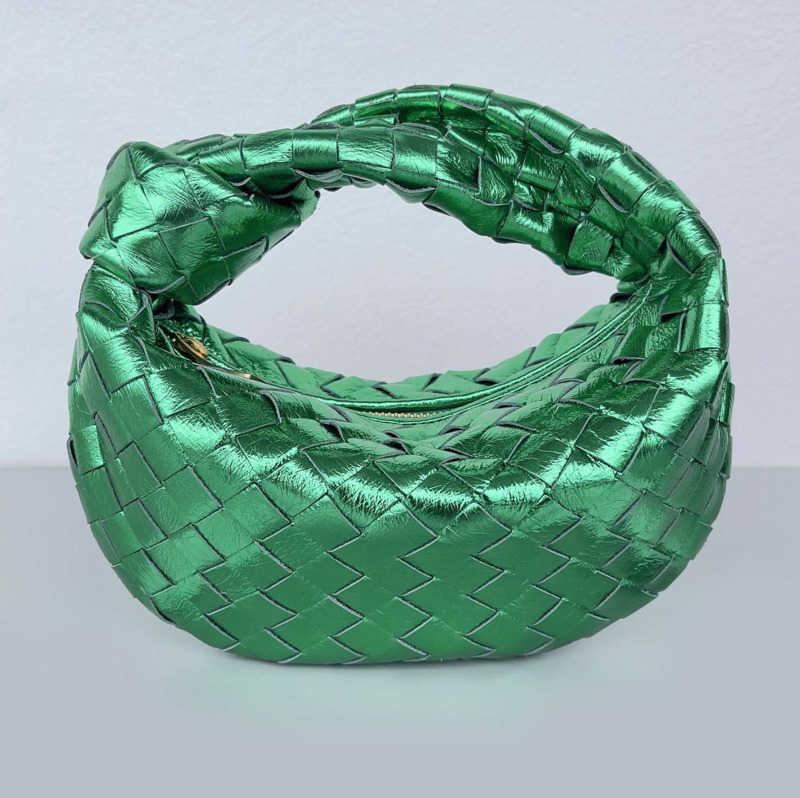 2022 Newest Mini Jod Bag Women Woven Bags High Quality Jode Knot Bags Luxury Designer Weave Handbag Brand Hobo Knit Tote Wallet Lady
2022 Newest Mini Jod Bag Women Woven Bags High Quality Jode Knot Bags Luxury Designer Weave Handbag Brand Hobo Knit Tote Wallet Lady