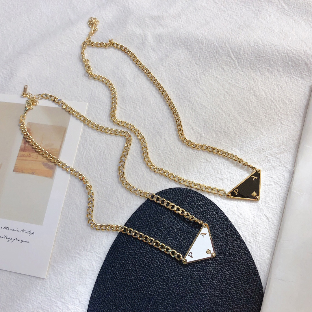 2 Colors Necklace Luxury Designer triangle Graduated Tennis Asymmetric Pendant Necklaces For Women Chain 18K Gold Plated Stainless Steel Jewelry
2 Colors Necklace Luxury Designer triangle Graduated Tennis Asymmetric Pendant Necklaces For Women Chain 18K Gold Plated Stainless Steel Jewelry