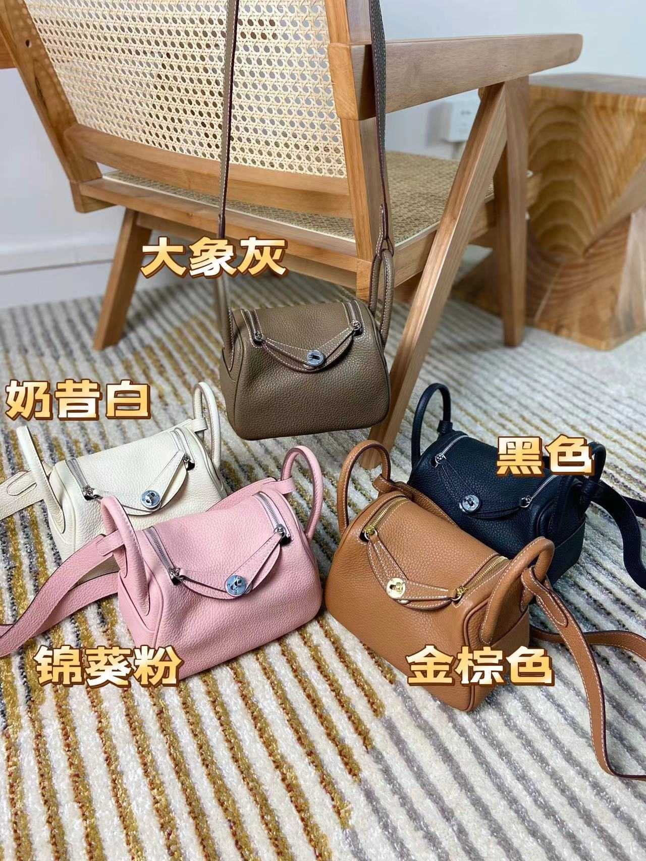 TC Luxury Designer Bags Original top layer cow leather Lindys bag 26 women mini single shoulder doctor hand bill of lading KA0M, Mini 20cm (silver buckle) color to be
TC Luxury Designer Bags Original top layer cow leather Lindys bag 26 women mini single shoulder doctor hand bill of lading KA0M, Mini 20cm (silver buckle) color to be