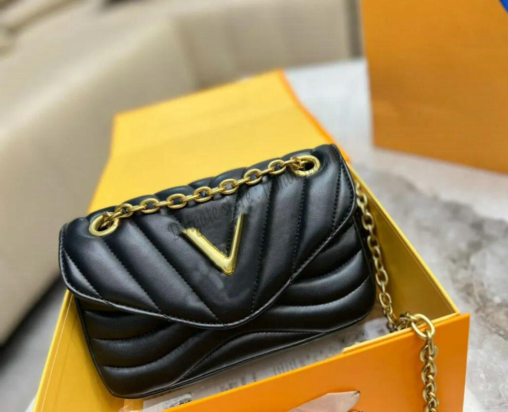 NEW WAVE PM Gold Chain Shoulder Bag Women Vintage Pochette Tote Purse Designer Luxurys Messenger Crossbody Handbag Purses M20687 Ladies Evening, 01
NEW WAVE PM Gold Chain Shoulder Bag Women Vintage Pochette Tote Purse Designer Luxurys Messenger Crossbody Handbag Purses M20687 Ladies Evening, 01