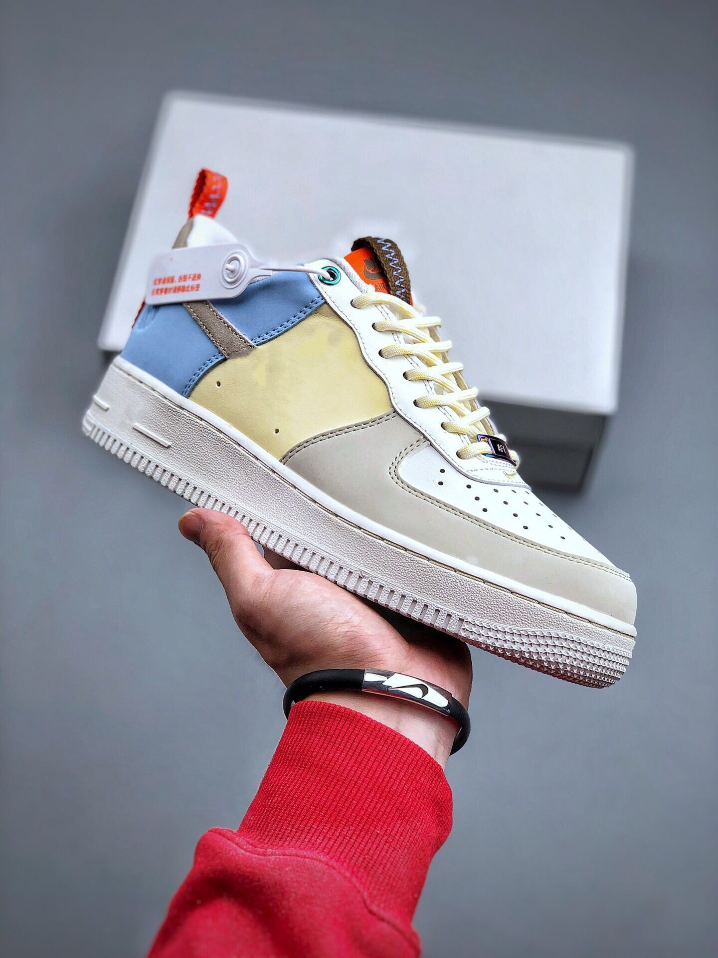 Ladies Man Running Shoes Outdoor Designer 1 07 Low Lx Summer Vibe Sail Light Stone 2023 Athletics Sports Sneakers Wholesale Original Boxes
Ladies Man Running Shoes Outdoor Designer 1 07 Low Lx Summer Vibe Sail Light Stone 2023 Athletics Sports Sneakers Wholesale Original Boxes