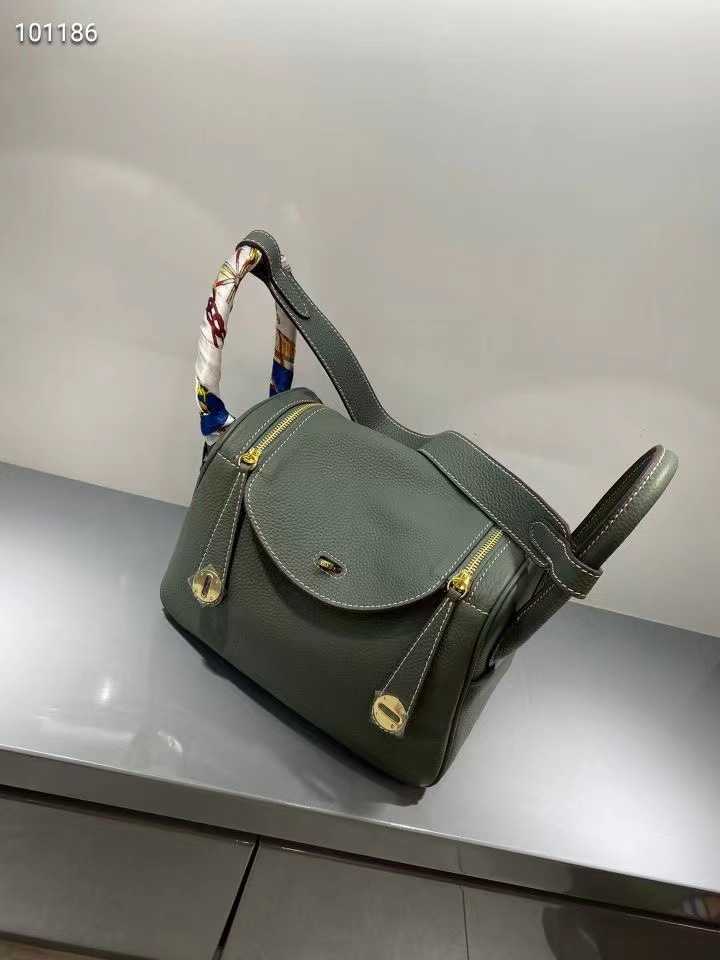 Bags Original Designer 2021 Luxury new lychee Lindys bag mini leather women's doctor's hand one shoulder portable pillow XAFC, Khaki small
Bags Original Designer 2021 Luxury new lychee Lindys bag mini leather women's doctor's hand one shoulder portable pillow XAFC, Khaki small
