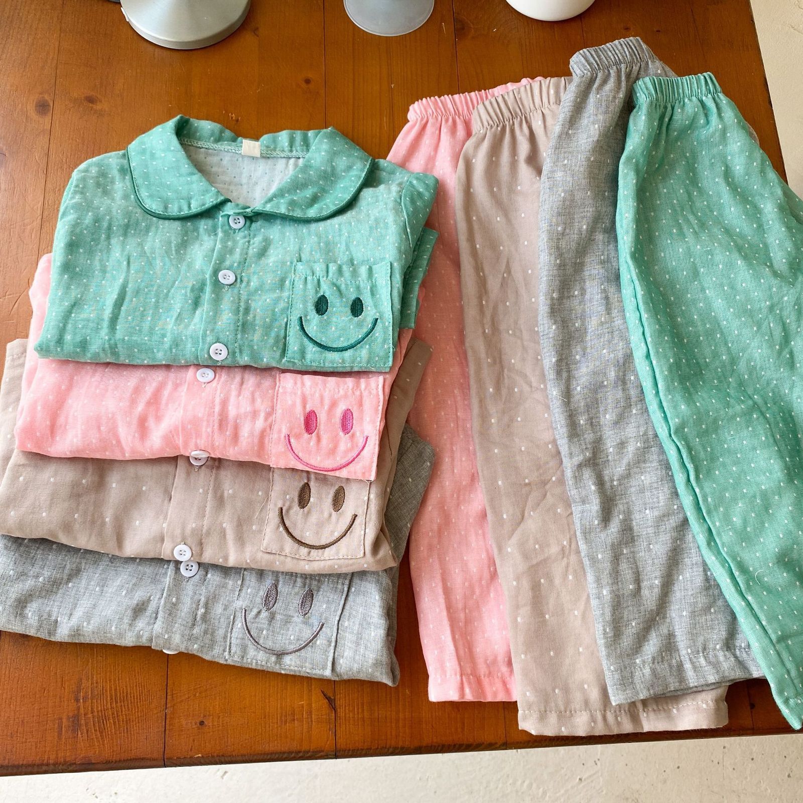 Pajamas Spring Autumn Kids cotton embroidery Pajama Sets Boys and Girls 4 colors dot dressing gown 230310