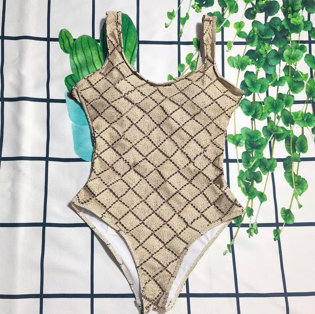 Designer Swimwear Bikini Top Women Swimwear Bikinis Womens Swimsuits Designer Onepiece Swimsuit 2023 Fashion Summer Letter Swimwears Girls Printing Beach Wear Pa, Beige
Designer Swimwear Bikini Top Women Swimwear Bikinis Womens Swimsuits Designer Onepiece Swimsuit 2023 Fashion Summer Letter Swimwears Girls Printing Beach Wear Pa, Beige