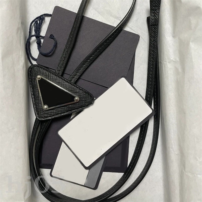 Popular leather tie solid color bolo designer tie valentine s day gift necktie fashion accessories triangular enamel delicate thin strap ties for men PJ046 C23
Popular leather tie solid color bolo designer tie valentine s day gift necktie fashion accessories triangular enamel delicate thin strap ties for men PJ046 C23