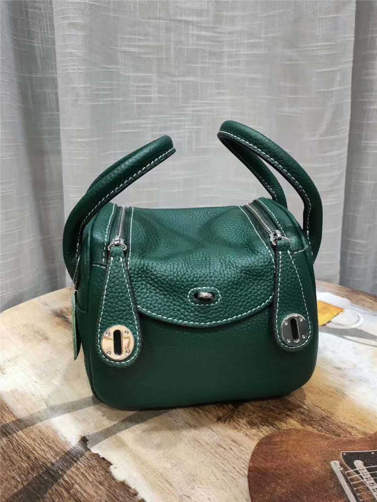 Medicine Original Designer Luxury Bags box bag for women's lychee head layer cowhide nurse one-shoulder portable Lindys pillow 18 S8MQ, Cherry blossom powder
Medicine Original Designer Luxury Bags box bag for women's lychee head layer cowhide nurse one-shoulder portable Lindys pillow 18 S8MQ, Cherry blossom powder