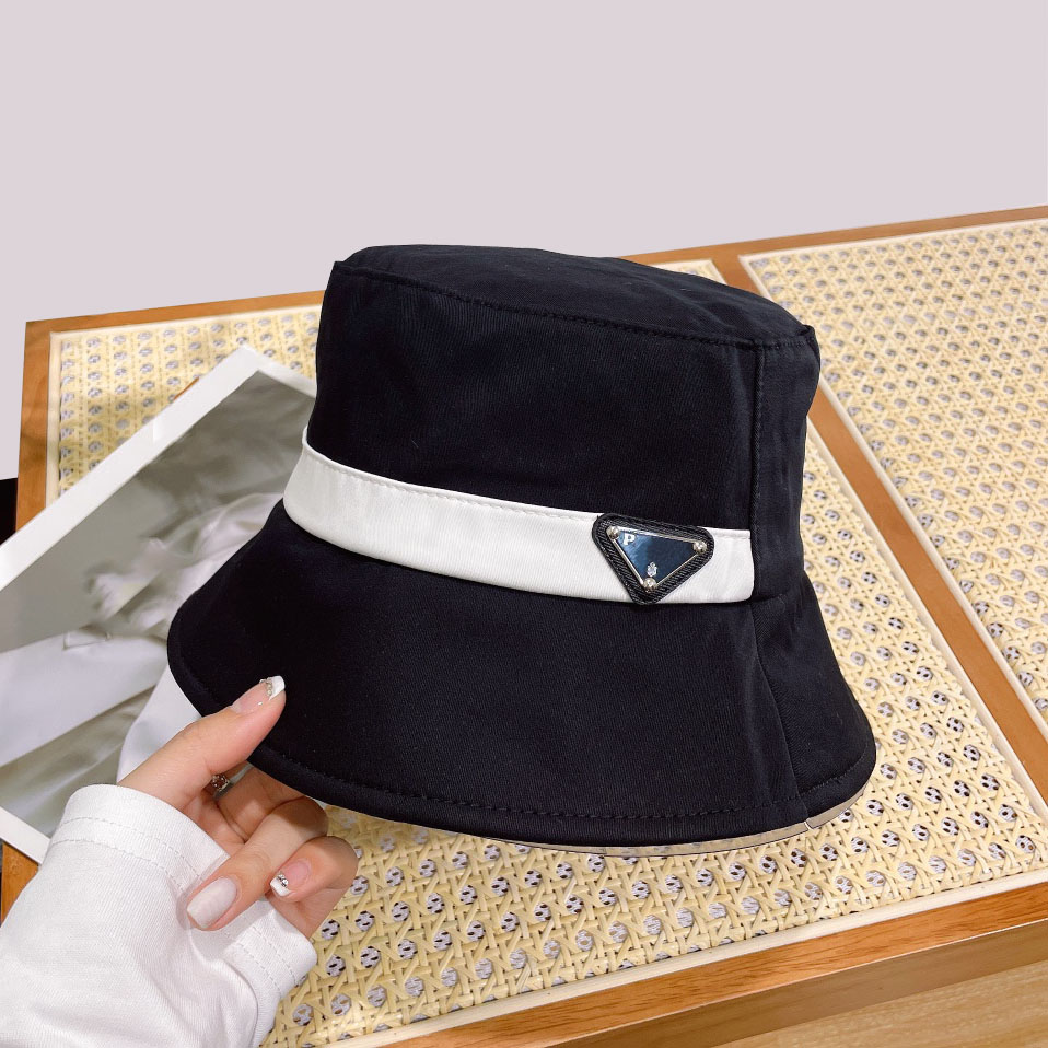 bucket hat designers hats luxury sunshade men and women Elegant charm fashion trend Good materials Casual four Seasons gift summer hat very good, Beige
bucket hat designers hats luxury sunshade men and women Elegant charm fashion trend Good materials Casual four Seasons gift summer hat very good, Beige