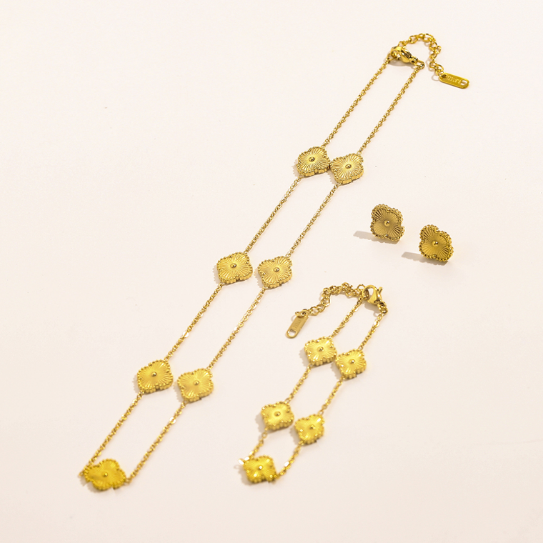 Designer Necklace Bracelet Earrings Set 18k Gold-plated Jewelry Stamp Earrings Brand Women Luxury Chain Bracelet Street Brand Heart-shaped Pendant Necklace Gifts, Zg1702-earring
Designer Necklace Bracelet Earrings Set 18k Gold-plated Jewelry Stamp Earrings Brand Women Luxury Chain Bracelet Street Brand Heart-shaped Pendant Necklace Gifts, Zg1702-earring