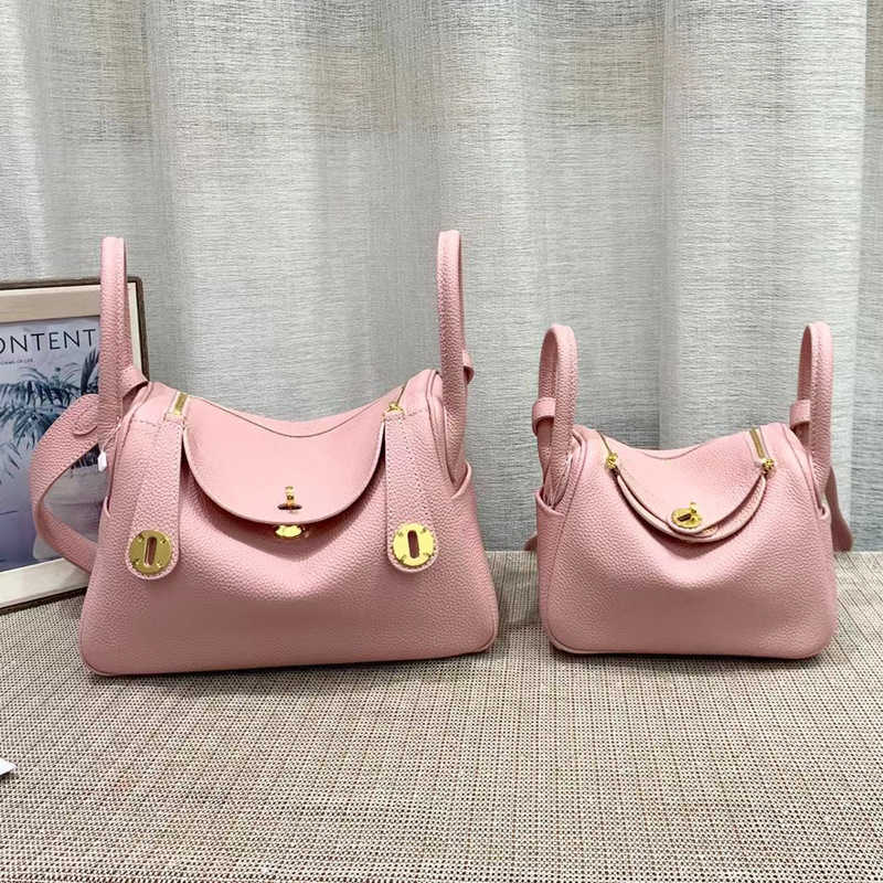 Lindys Luxury Designer Bags Original bag leather togo cow gold buckle new doctor straight s 2 23CV, Biscuit
Lindys Luxury Designer Bags Original bag leather togo cow gold buckle new doctor straight s 2 23CV, Biscuit