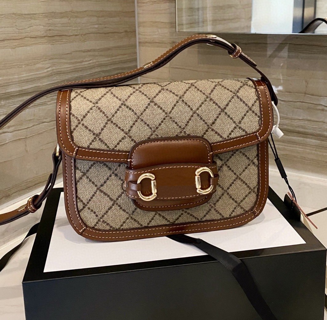 Shoulder 1955 Horsebit Saddle handbags designers Bags G Quality High luxurys CrossBody Fashion womens leather ladies Cross Body Clutch Totes Bag purse Handbag, A with logos
Shoulder 1955 Horsebit Saddle handbags designers Bags G Quality High luxurys CrossBody Fashion womens leather ladies Cross Body Clutch Totes Bag purse Handbag, A with logos