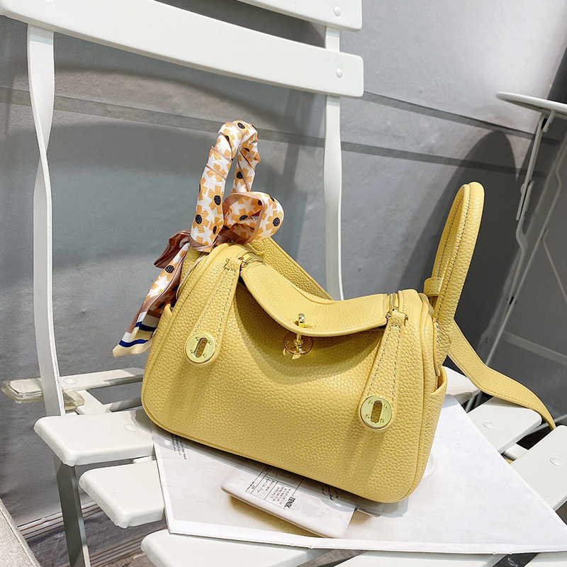 H Luxury Bags Original Designer Family Mini Lindys Bag Women's Summer 2023 Versatile Leather Doctor One Shoulder Handheld Fashion Pillow Medicine 8S7P, Black5
H Luxury Bags Original Designer Family Mini Lindys Bag Women's Summer 2023 Versatile Leather Doctor One Shoulder Handheld Fashion Pillow Medicine 8S7P, Black5