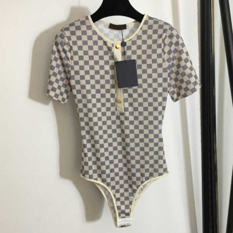 23ss women designer brand One-piece swimsuit New color contrast lattice round neck short sleeve one-piece swimsuit tights womens clothing a1, Beige
23ss women designer brand One-piece swimsuit New color contrast lattice round neck short sleeve one-piece swimsuit tights womens clothing a1, Beige