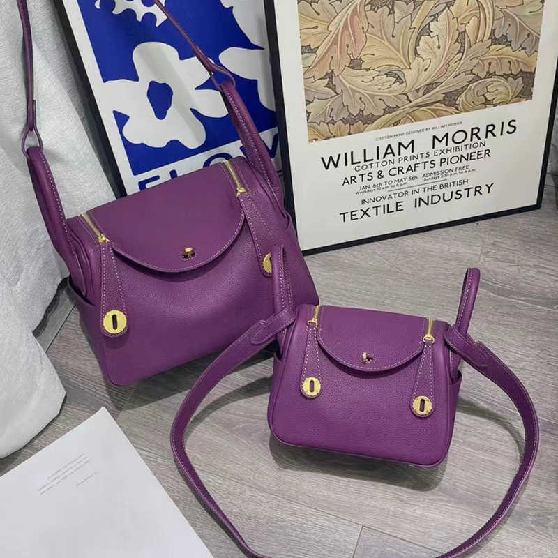 Lindys Luxury Designer Bags Original bag leather togo cow gold buckle new doctor straight s 5X8R, Milkshake white
Lindys Luxury Designer Bags Original bag leather togo cow gold buckle new doctor straight s 5X8R, Milkshake white