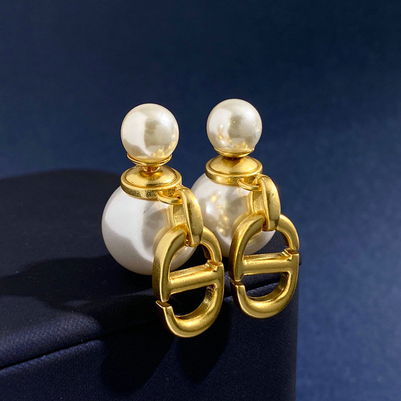 Stud 18K Gold Plated Pearl Earrings luxury Pearl Pendant Jewelries Letter wedding gift factory wholesale With dust bag
Stud 18K Gold Plated Pearl Earrings luxury Pearl Pendant Jewelries Letter wedding gift factory wholesale With dust bag