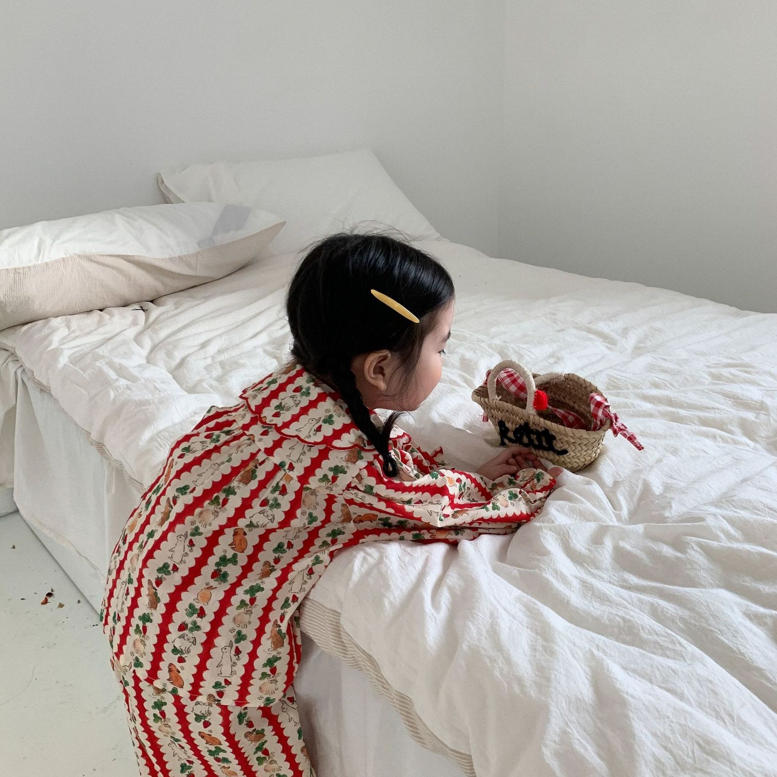 Pajamas Korean Children's Clothing Lovely Cartoon Bunny Print Pajamas Sets Grils Kid Home Clothes Sleepwear Top and Pants Set 230310