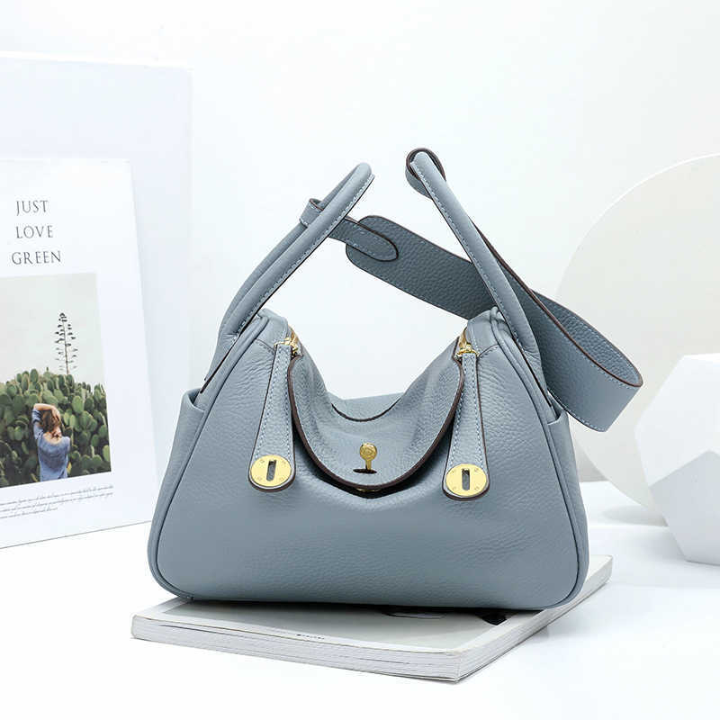2021 Luxury Designer Bags Original new Lindys bag leather lychee grain cow messenger hand female temperament goddess small mini 6JU4, White11
2021 Luxury Designer Bags Original new Lindys bag leather lychee grain cow messenger hand female temperament goddess small mini 6JU4, White11