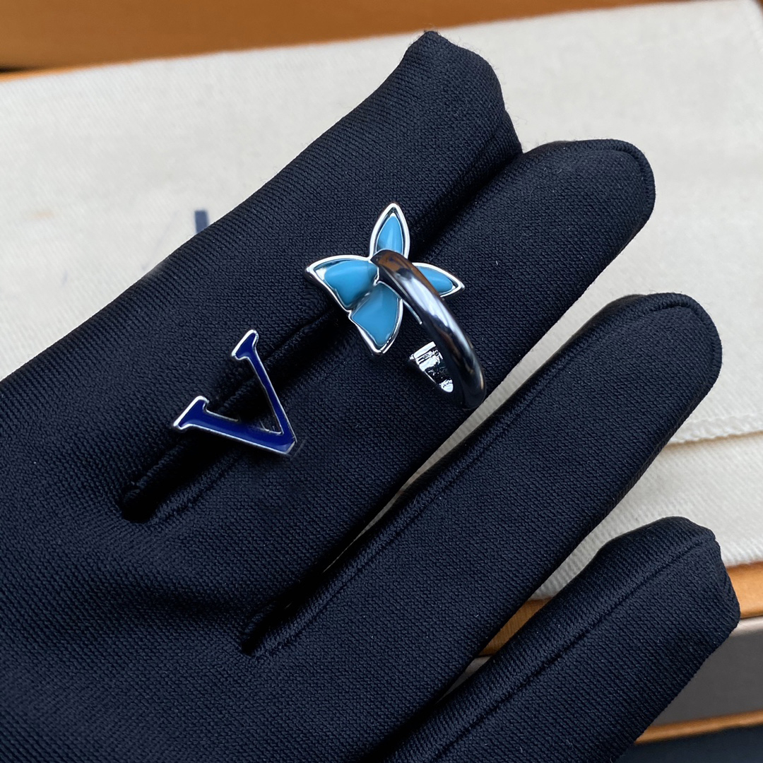 Never Fading Brand Designer Letter Ear Stud Earrings Real Gold Plated Brass Copper Stamp Flower Earring Fashion Womens Elegance Wedding Party Jewelry Accessories
Never Fading Brand Designer Letter Ear Stud Earrings Real Gold Plated Brass Copper Stamp Flower Earring Fashion Womens Elegance Wedding Party Jewelry Accessories