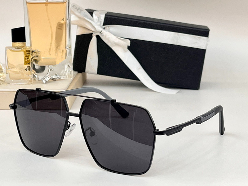 Sunglasses For Men and Women Summer 855160 Designers Style Anti-Ultraviolet Retro Plate Full Frame Fashion Glasses Random Box
Sunglasses For Men and Women Summer 855160 Designers Style Anti-Ultraviolet Retro Plate Full Frame Fashion Glasses Random Box