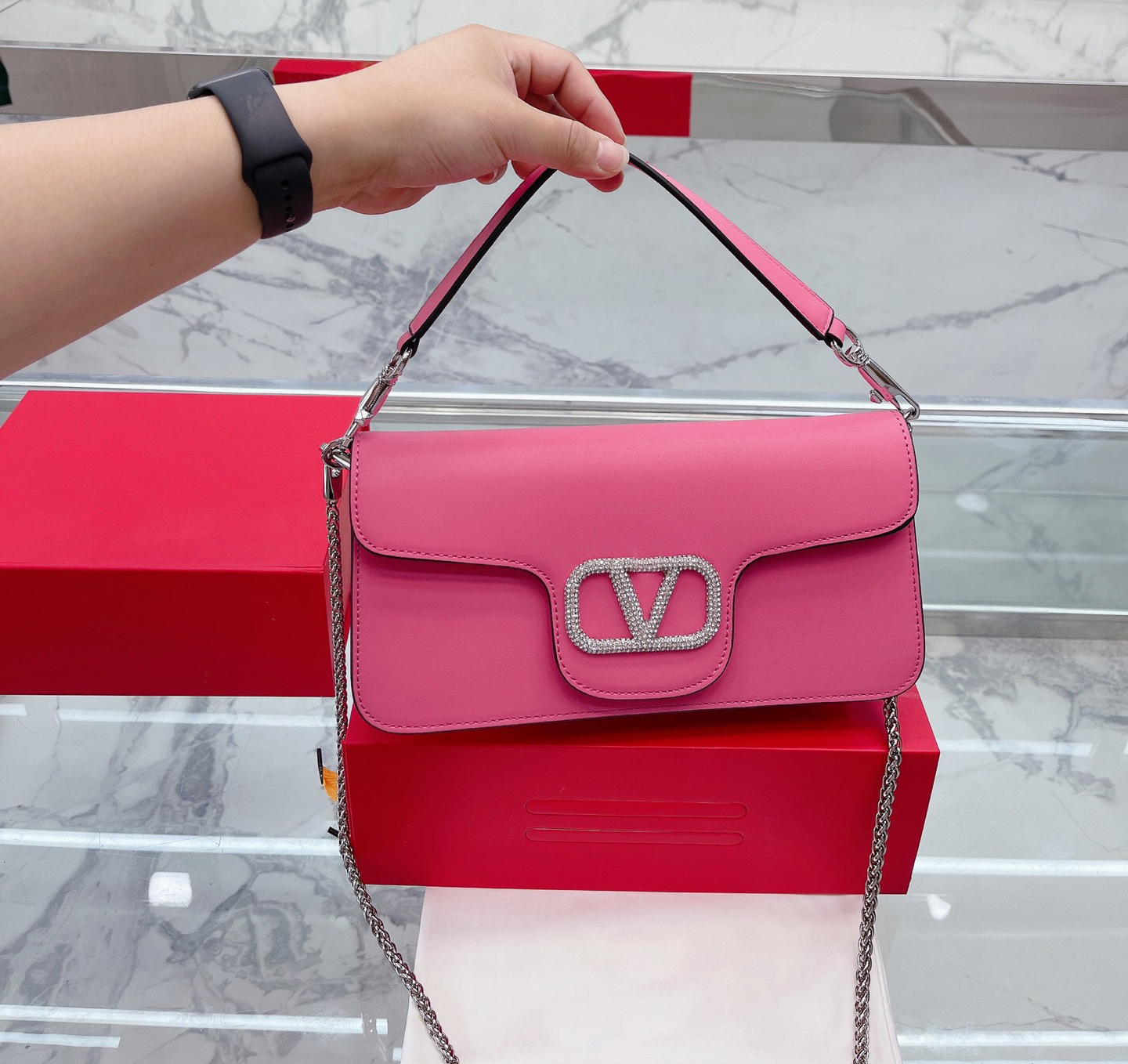 Big V Bag Women's handbag Crystal bag Luxury fashion bag Designer bag handbag satchel leather bag Crosssatchel purse, Yellow
Big V Bag Women's handbag Crystal bag Luxury fashion bag Designer bag handbag satchel leather bag Crosssatchel purse, Yellow