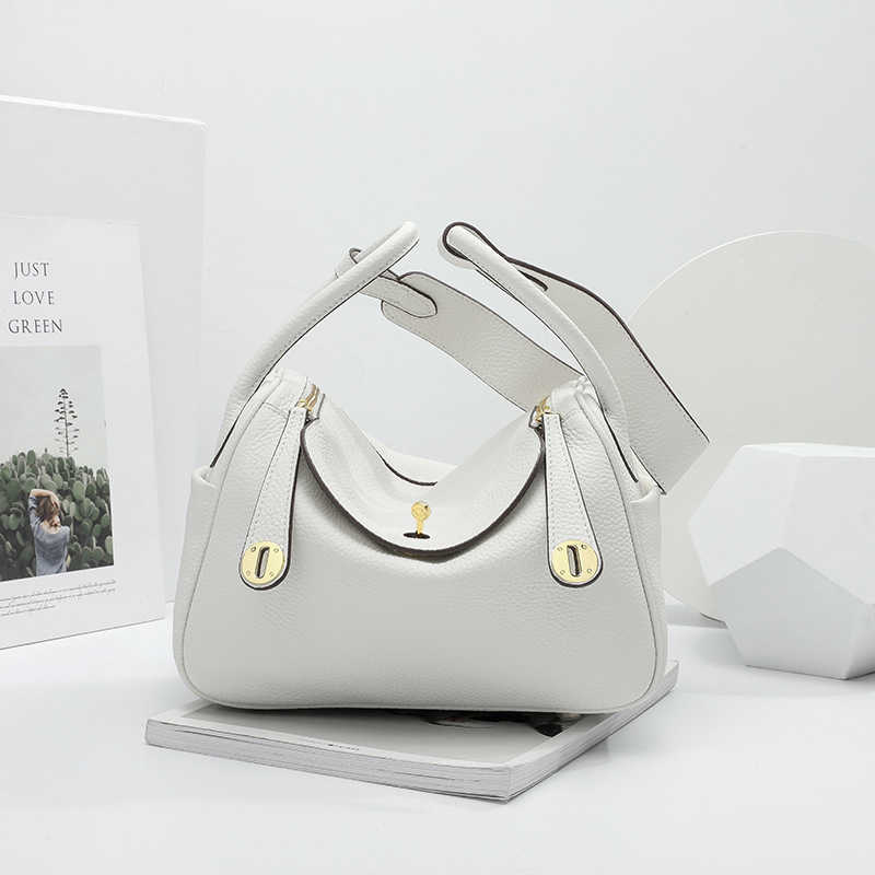 Bags Original Designer 2021 Luxury new Lindys bag leather lychee grain cow messenger hand female temperament goddess small mini 9TDM, Blue13
Bags Original Designer 2021 Luxury new Lindys bag leather lychee grain cow messenger hand female temperament goddess small mini 9TDM, Blue13