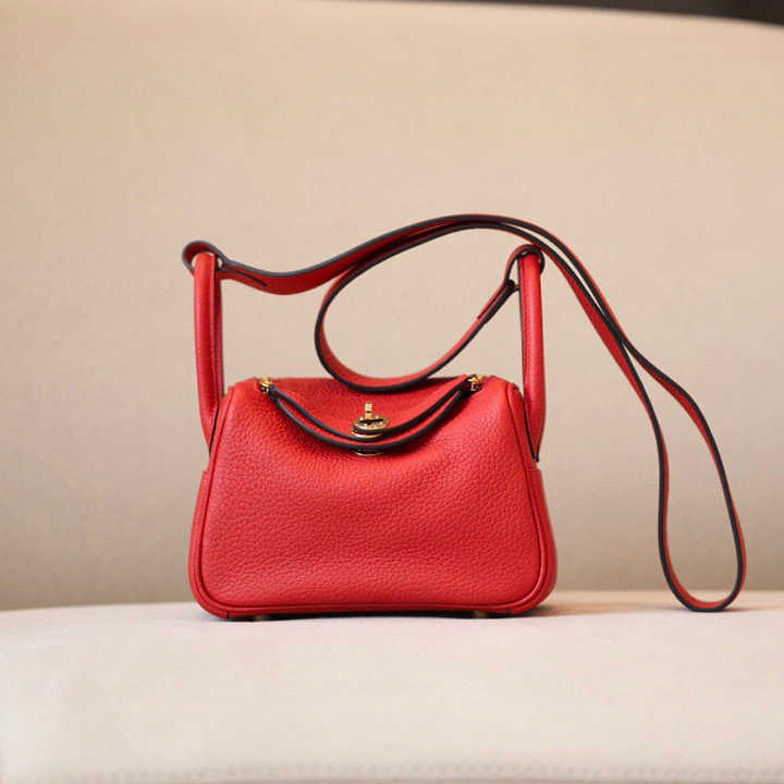 High Luxury Bags Original Designer order TOGO cow leather mini Lindys bag doctor lychee pillow single shoulder messenger 6 6MZA, 3q pink
High Luxury Bags Original Designer order TOGO cow leather mini Lindys bag doctor lychee pillow single shoulder messenger 6 6MZA, 3q pink