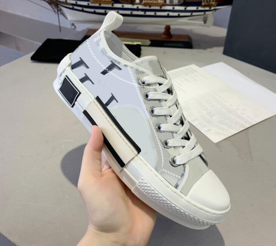 Designer sneakers baskets womens shoes speed trainer Flat Trainers Black white Lace-up casual shoe for mens High Quality foam runner EUR size 35-46